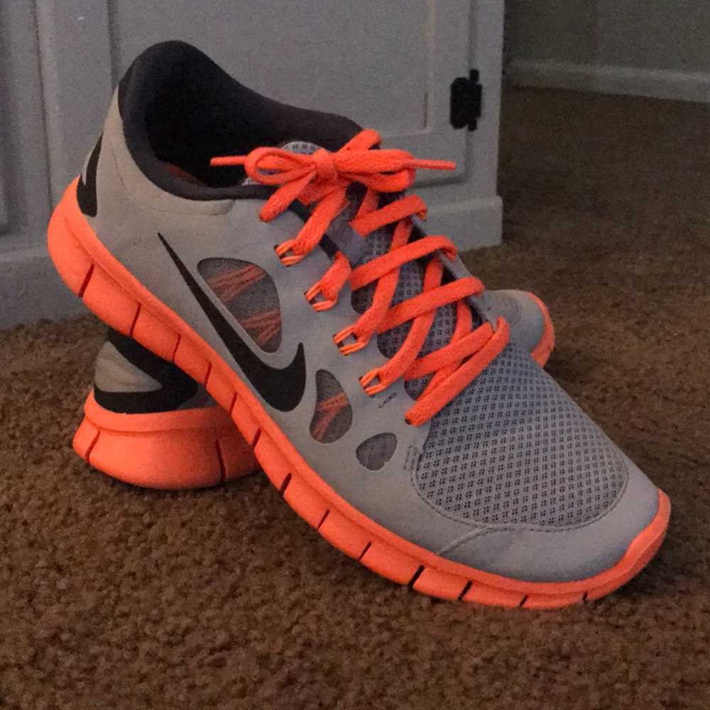 EUC Nike 5.0 shoes